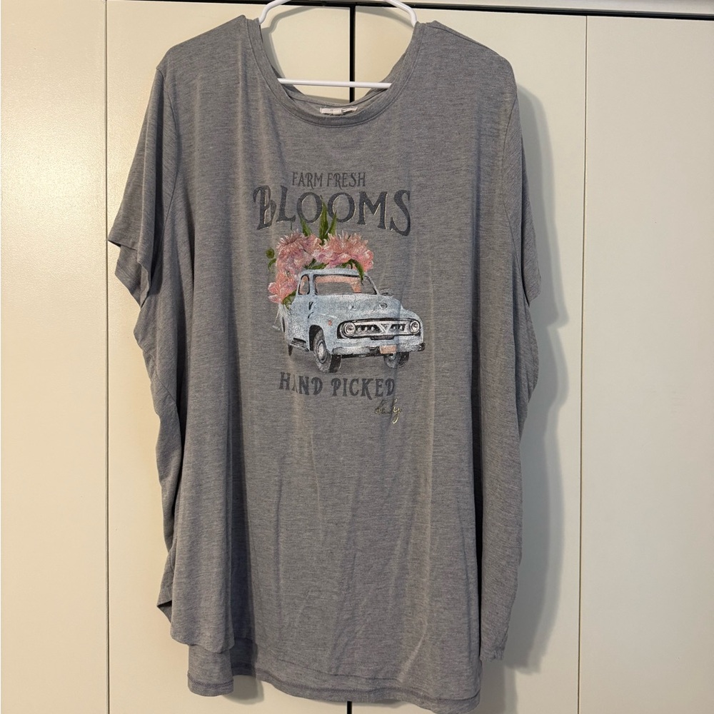 Maurices Heather Gray Graphic Tee